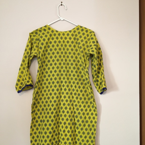 Unique long top - Picture 2 of 2